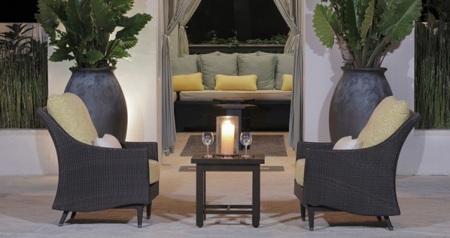 udendørs to stole glas stearinlys romantiske planter