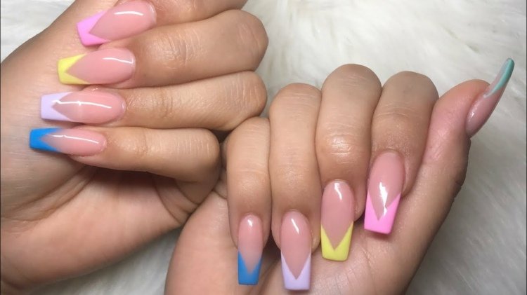 Pastel French Nails Fransk manicure varianter neglespids design