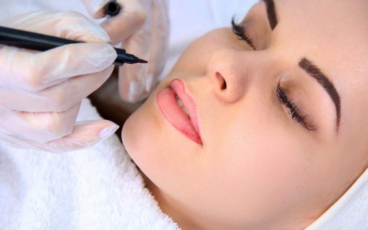 Permanent make-up-øjenbryn-læber-korrekte-kontur-fyld