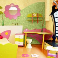 Φωτεινό σχέδιο παιδικού δωματίου για ένα μικρό παιδί