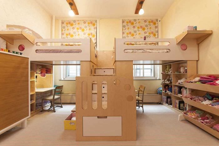 možnost pro krásný design dětského pokoje pro dvě dívky