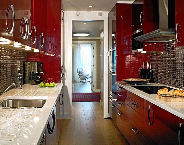 Højglans køkkendesign rød farve design tendenser