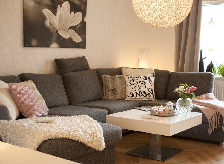 den romantiske stil stue-moderne-grå-sofa-hvid-pink