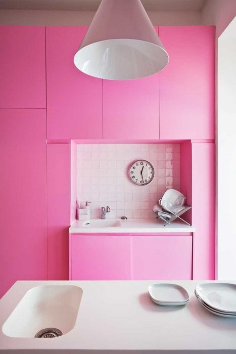 пример за използването на розово в красив интериор на стаята