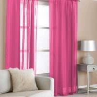mahdollisuus käyttää vaaleanpunaista epätavallisessa huoneen sisustuskuvassa