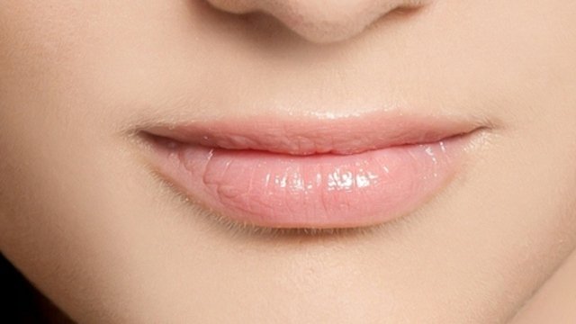 fuld-lip make-up tricks lipgloss trin 1