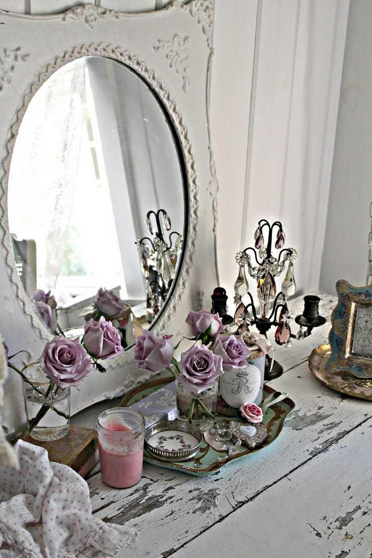 lurvet-chic-soveværelse-toiletbord-spejl-dekoration