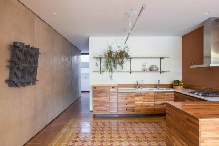 Frilagte beton-væg-køkken-gulvfliser-træfronter