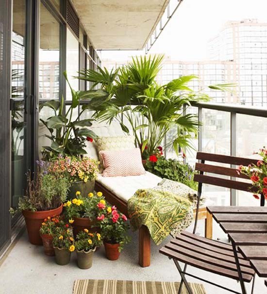 Privatlivsskærm balkon planter planter surround lounger