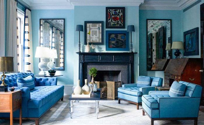 ideen om å bruke en uvanlig blå farge i stil med en leilighet