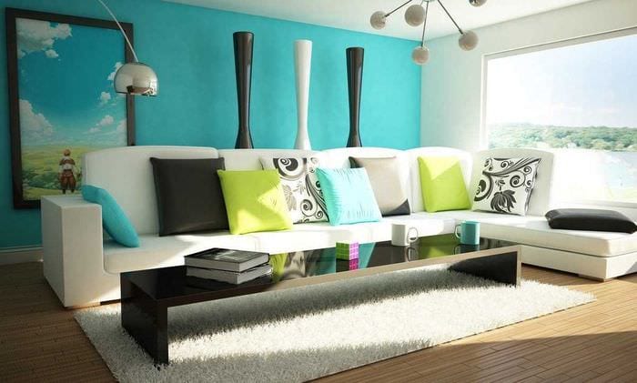 a színek élénk kombinációjának ötlete egy modern szoba stílusában