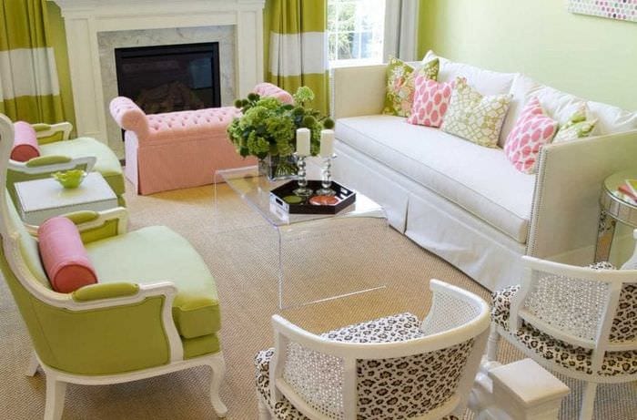 világos rózsaszín kombinációja a lakás dekorációjában más színekkel