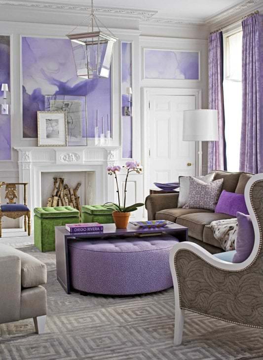 kombinace lila barvy ve stylu domu