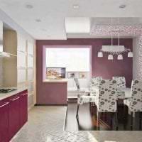 kombinace fialové barvy v interiéru kuchyňského obrázku