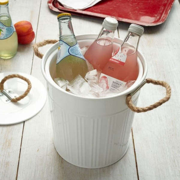 sommerdekoration til din havefest küchle drinks spand