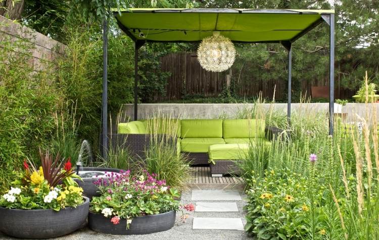 Sommerblomster-have-planter-moderne-terrasse
