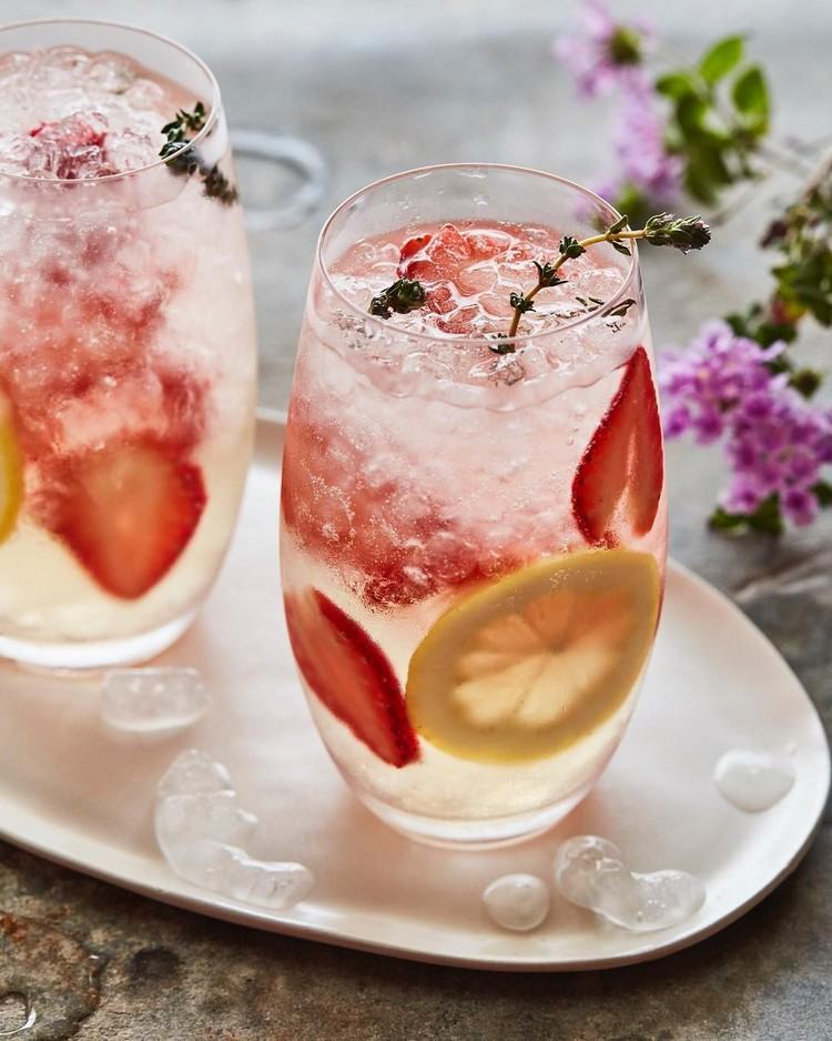 frugtagtig sommer spritzer opskrift sommercocktails med vin