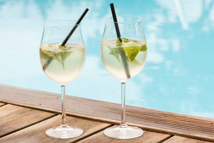 Summer spritzer opskrift hvidvin Sommer cocktails opskrifter med Prosecco
