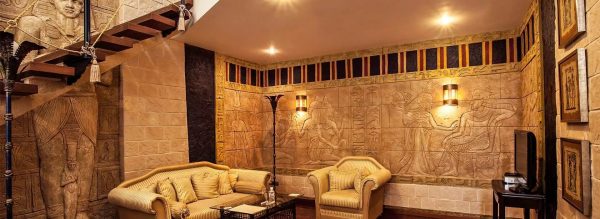 Gör att du kan ge vardagsrummet en känsla av lyx och rikedom, där de gamla faraonerna bodde