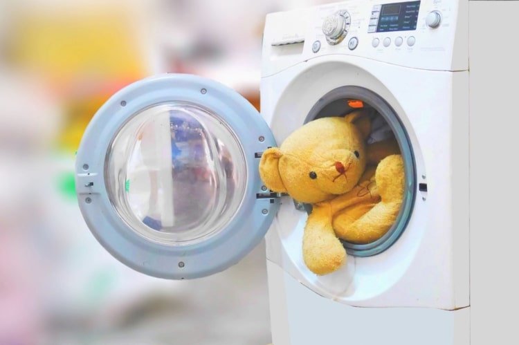 Vask blødt legetøj i vaskemaskinen eller i hånden, afhængigt af materialet