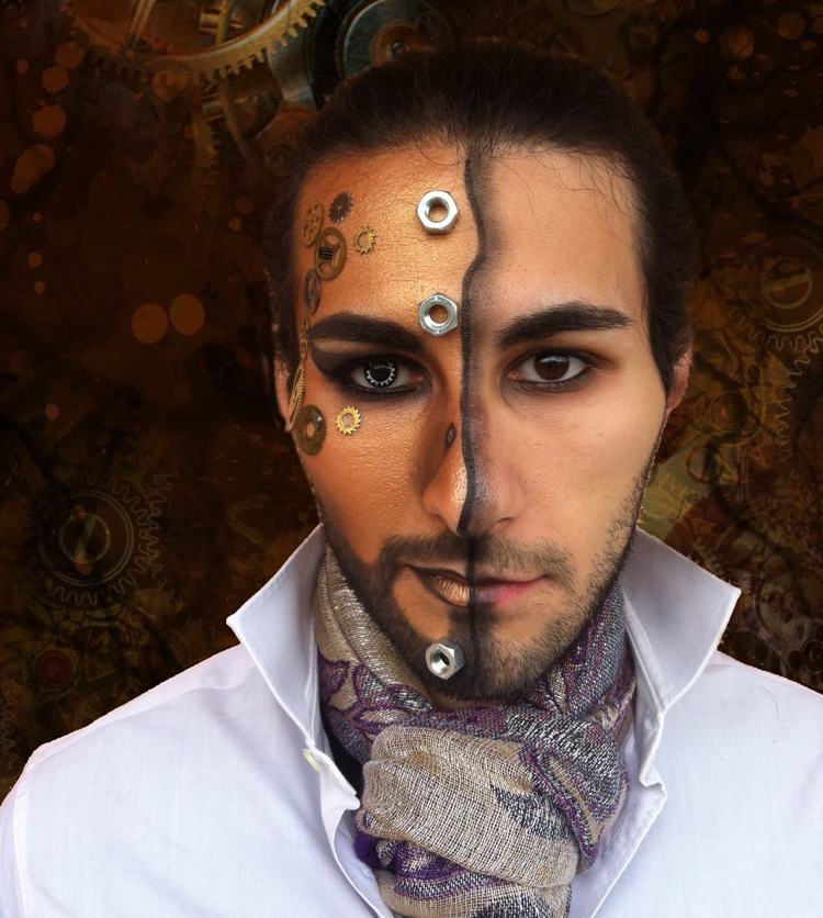 Steampunk-mand, der anvender makeup-ideer til et halvt ansigt