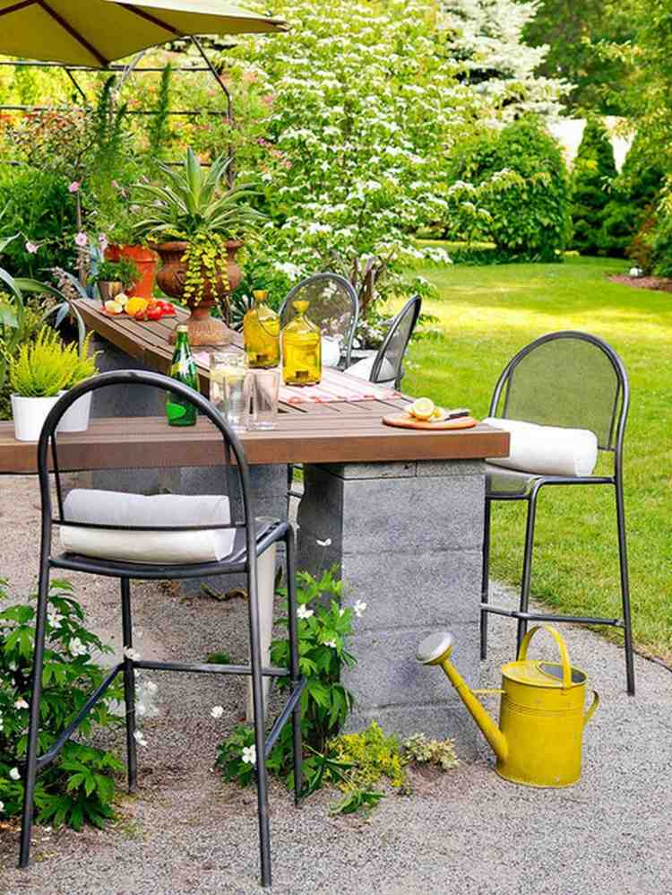 Stående bord-have-bar-beton-træ-stole