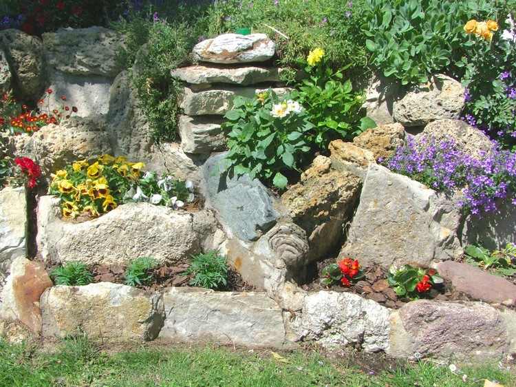 sten-have-skabe-planter-terrasseret-placering