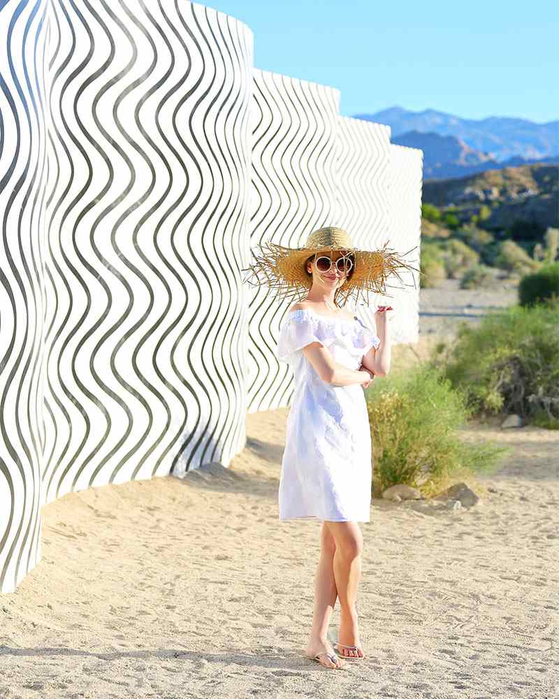 Ladies hat modeller sommer outfit trends kjole stropløse solbriller runde