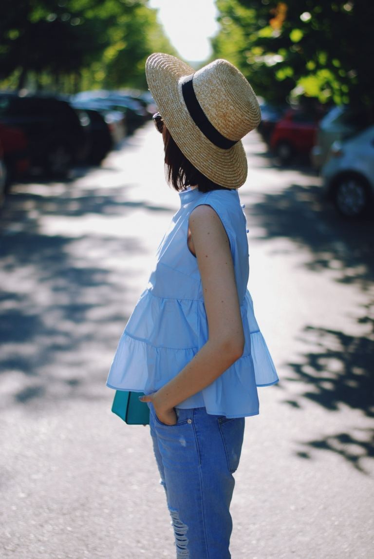 Kvinders hat -modeller ansigtsform modetrends sommer kæreste jeans kombineres elegant