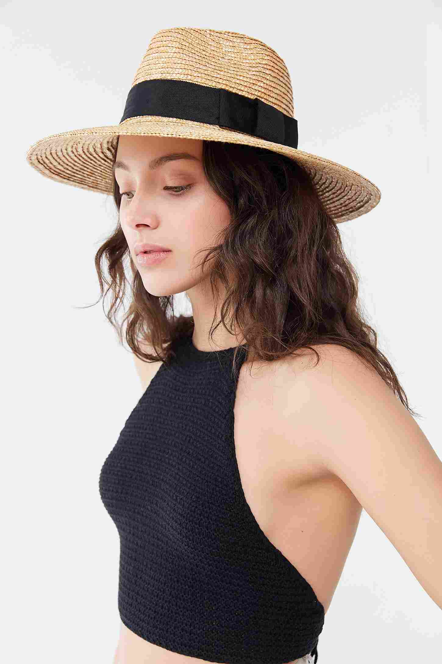 Halmhat til kvinder outfit sommer hat modeller modetrends