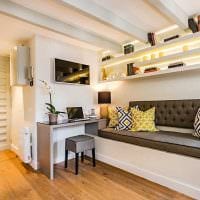 опция за красив интериор на апартамент в светли цветове на снимка в модерен стил