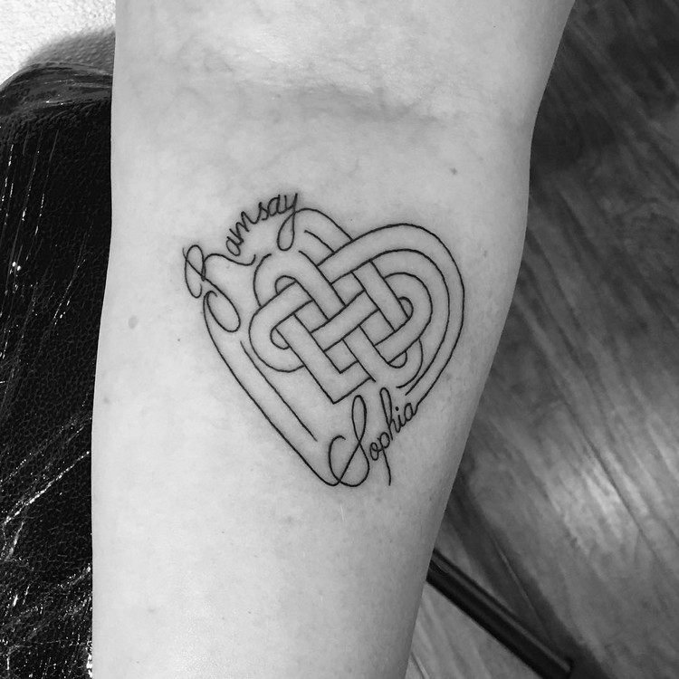 tatovering familie symbol kærlighed keltisk navn