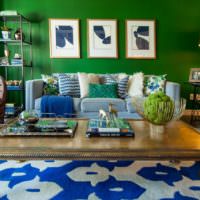 צבע ירוק בעיצוב הסלון