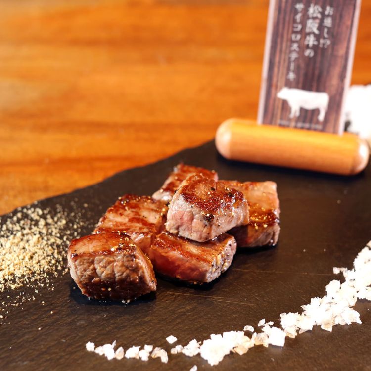teppanyaki fad tallerken grill japansk madlavning kalvekød japan af høj kvalitet kødstykker kød