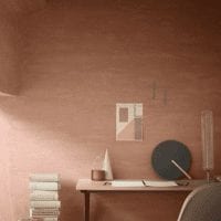 لون الطين الزاهي في تصميم صورة الممر