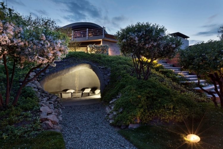 Terrasse og have -moderne-arkitektur-landskab-hul-gemmested