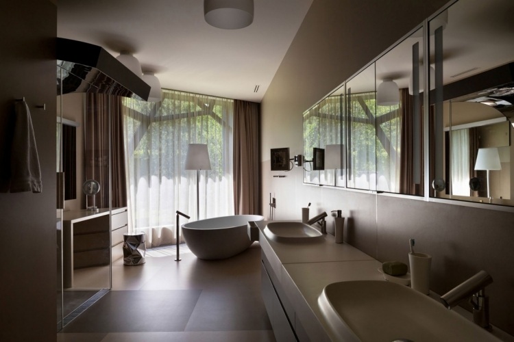 badeværelse-luksus-stort-beige-fritstående badekar