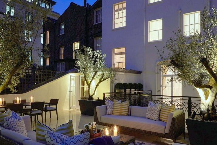 terrasse-design-2015-ideer-deco-aften-by-lejlighed-tænder-stearinlys-sæder