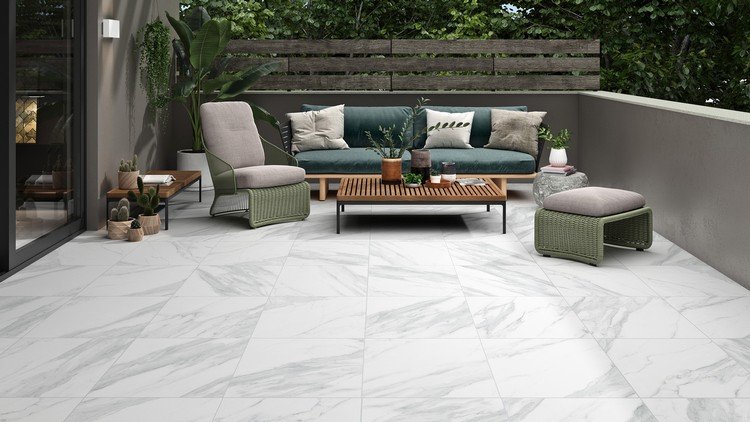 Gør terrassen elegant og moderne med marmorplader