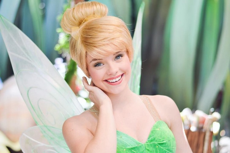 Disney Halloween kostume ideer gør Tinkerbell frisure selv