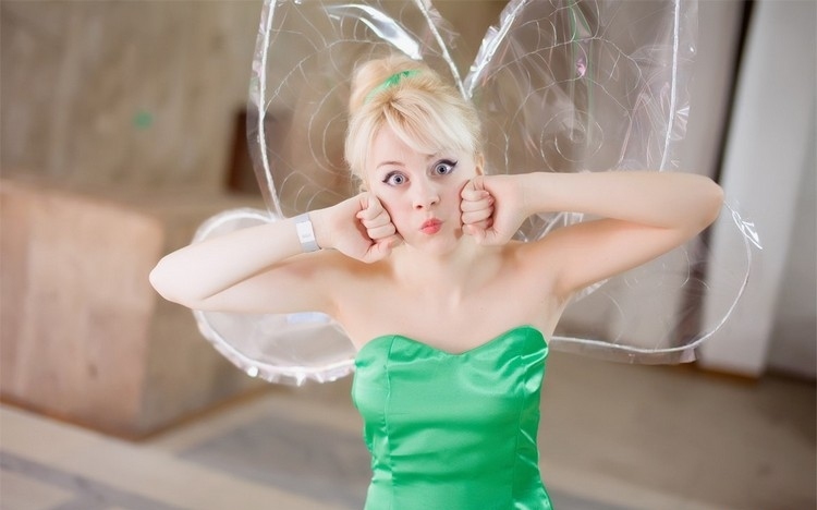 Lav eventyr Halloween kostume til kvinder Tinkerbell frisure selv