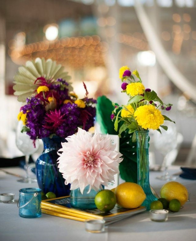 bryllup-bord-dekoration-ideer-georginer-citron-limefrugter