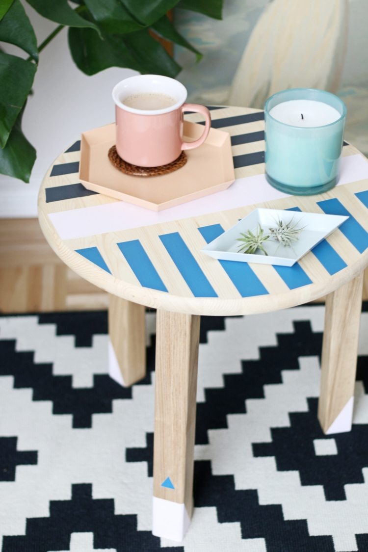borddekoration-gør-det-selv-geometrisk-mønster-sidebord-træ-rund-farve