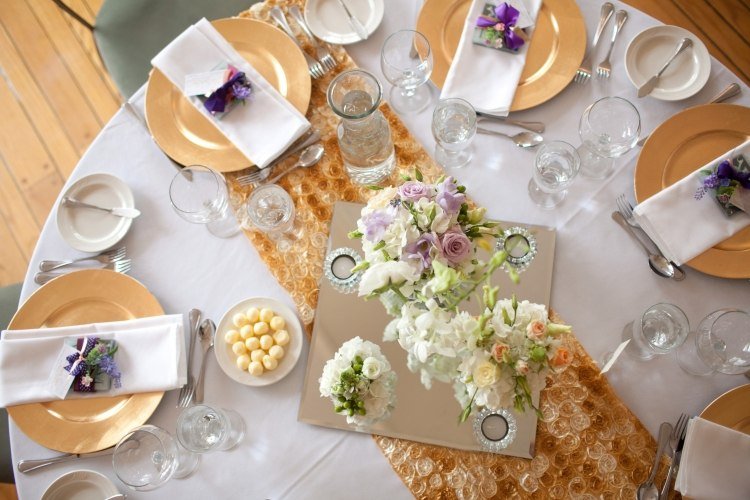 Bryllup bord dekoration runde bord fersken farve