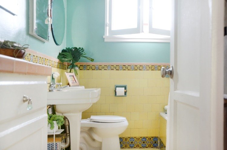hyggeligt toilet i retrostil, hold rent med regelmæssig rengøring