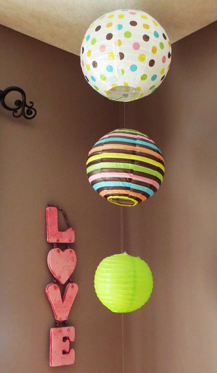børns værelse dekoration papir-lanterner-flerfarvede-farver-bolde-form