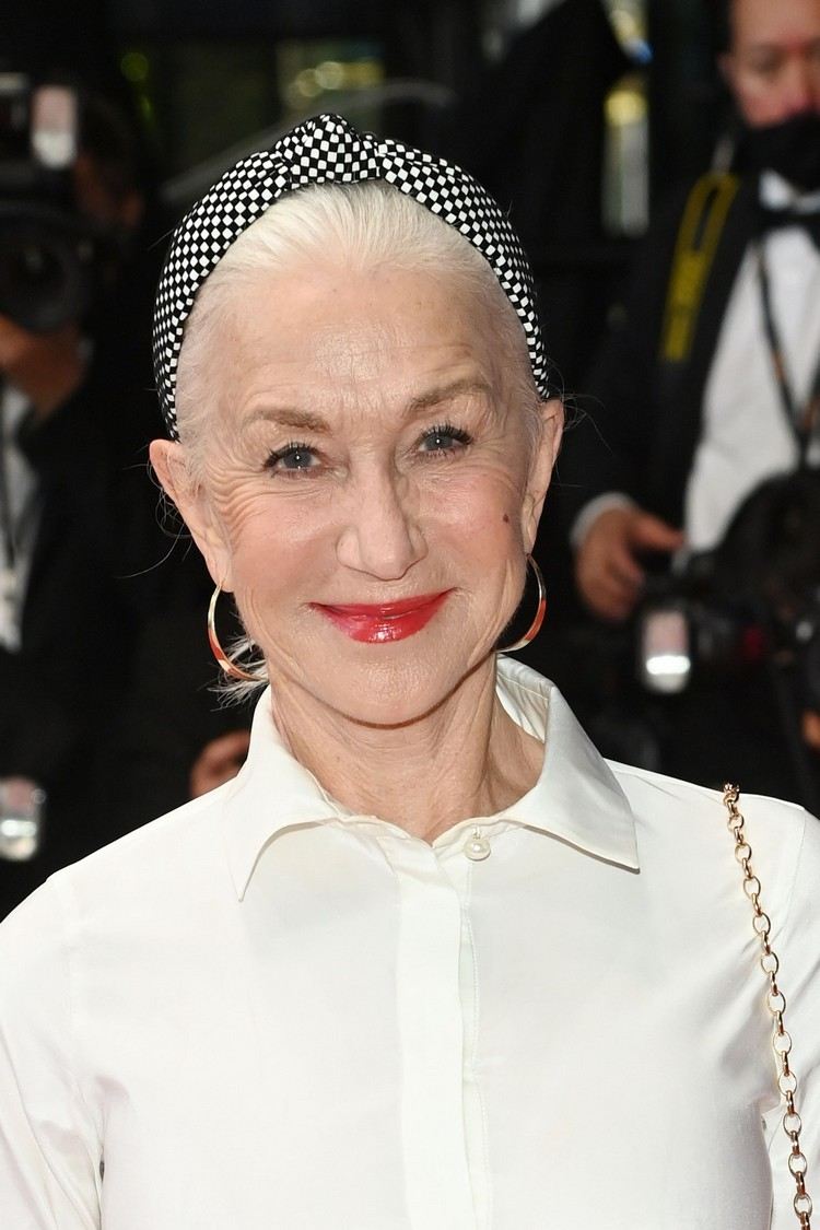Helen Mirren Hairstyles Makeup Trends 2021 Cannes Film Festival Looks
