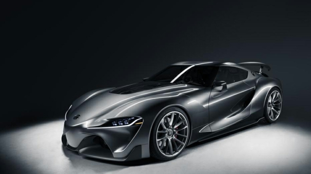 Toyota FT 1 2014 sportsvogn foran grå