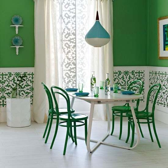 Smaragdgrøn pantone spisestue møbler trend farve 2013