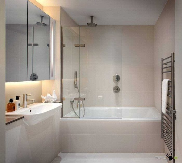 опция за светъл дизайн на баня 6 кв.м